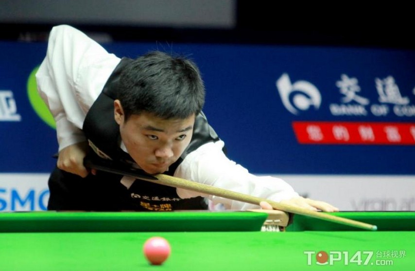 体育2023年11月12日《体育新闻》完整版